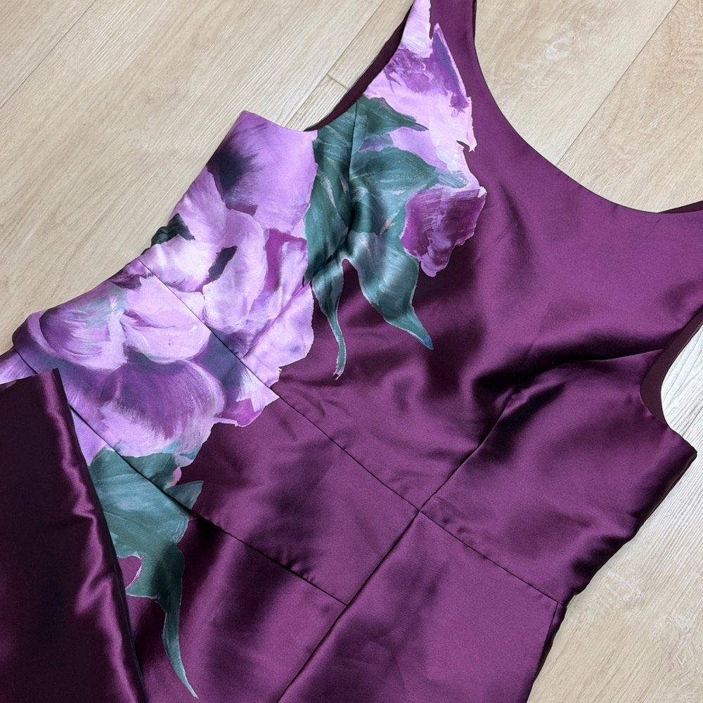 Kay Unger Luciana floral mikado column gown in Mulberry combo, SIZE 18 - Picture 9 of 10